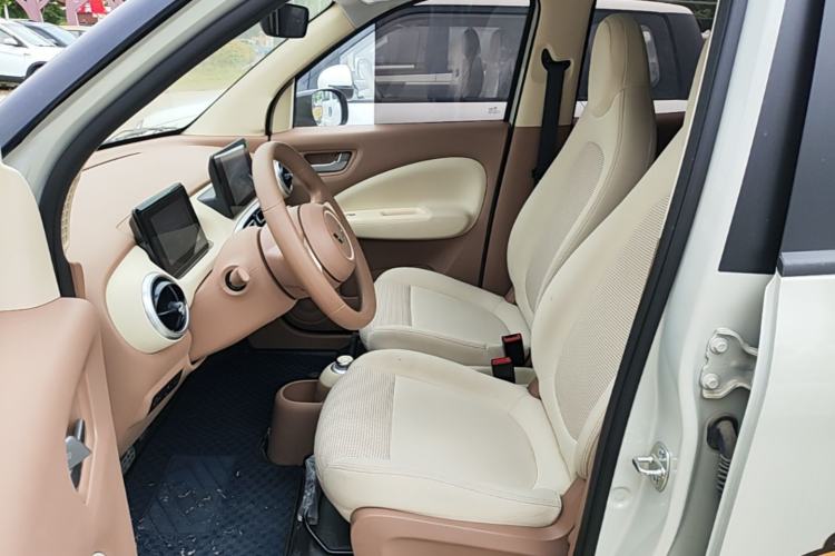 Used Wuling Hongguang MINIEV 2025 Four-Door Version Premium Edition Left Front Seat