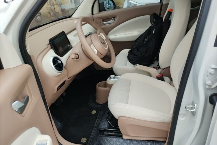 Used Wuling Hongguang MINIEV 2025 Four-Door Version Advanced Edition Left Front Seat