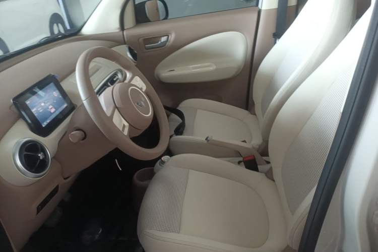Used Wuling Hongguang MINIEV 2025 Four-Door Version Advanced Edition Left Front Seat