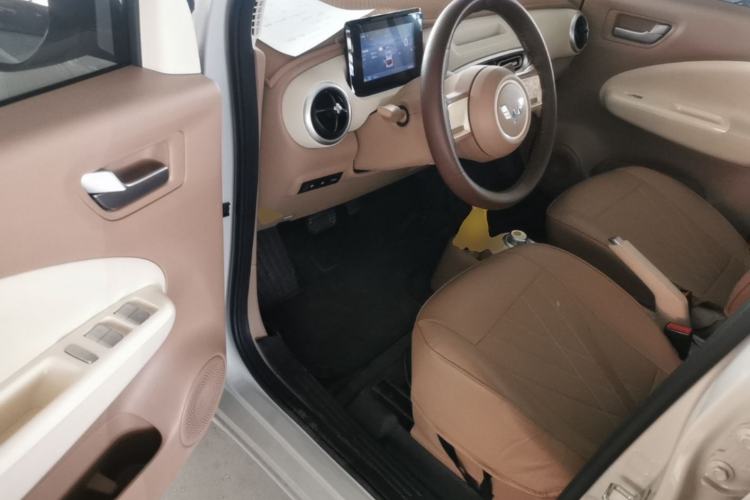 Used Wuling Hongguang MINIEV 2025 Four-Door Version Advanced Edition Left Front Seat