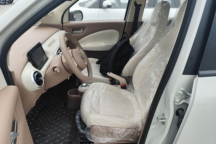 Used Wuling Hongguang MINIEV 2025 Four-Door Version Advanced Edition Left Front Seat