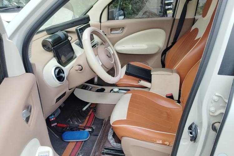 Used Wuling Hongguang MINIEV 2025 Four-Door Version Advanced Edition Left Front Seat