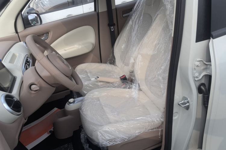 Used Wuling Hongguang MINIEV 2025 Four-Door Version Advanced Edition Left Front Seat