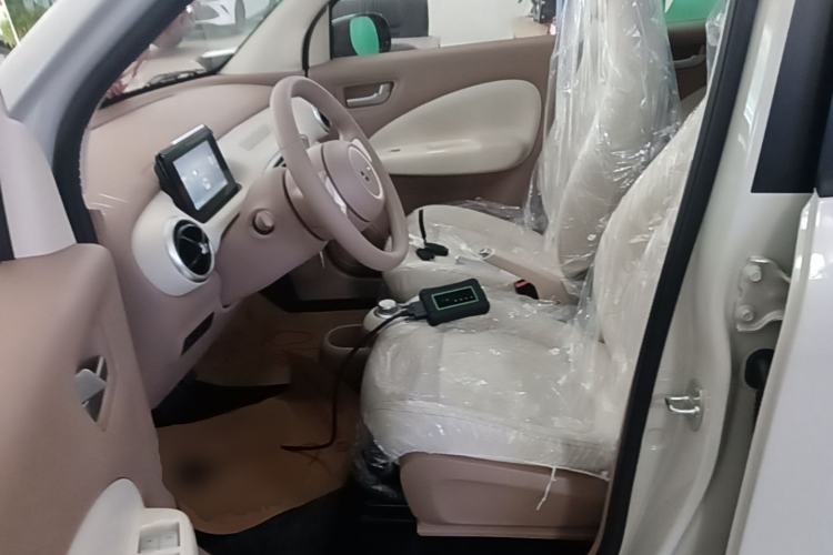 Used Wuling Hongguang MINIEV 2025 Four-Door Version Advanced Edition Left Front Seat