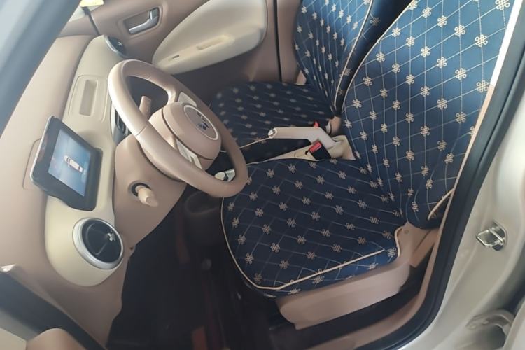Used Wuling Hongguang MINIEV 2025 Four-Door Version Premium Edition Left Front Seat