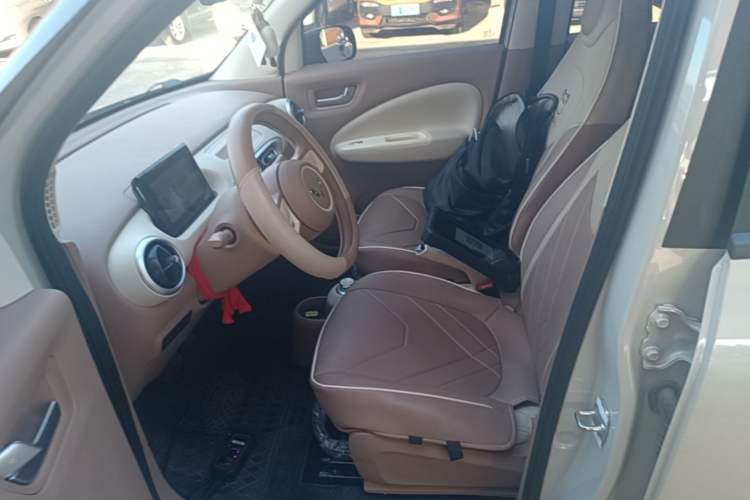 Used Wuling Hongguang MINIEV 2025 Four-Door Version Advanced Edition Left Front Seat