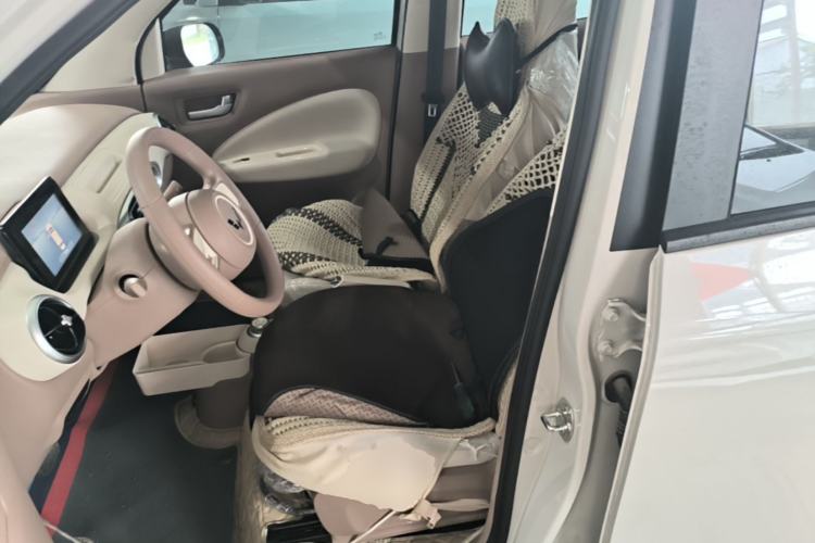 Used Wuling Hongguang MINIEV 2025 Four-Door Version Advanced Edition Left Front Seat