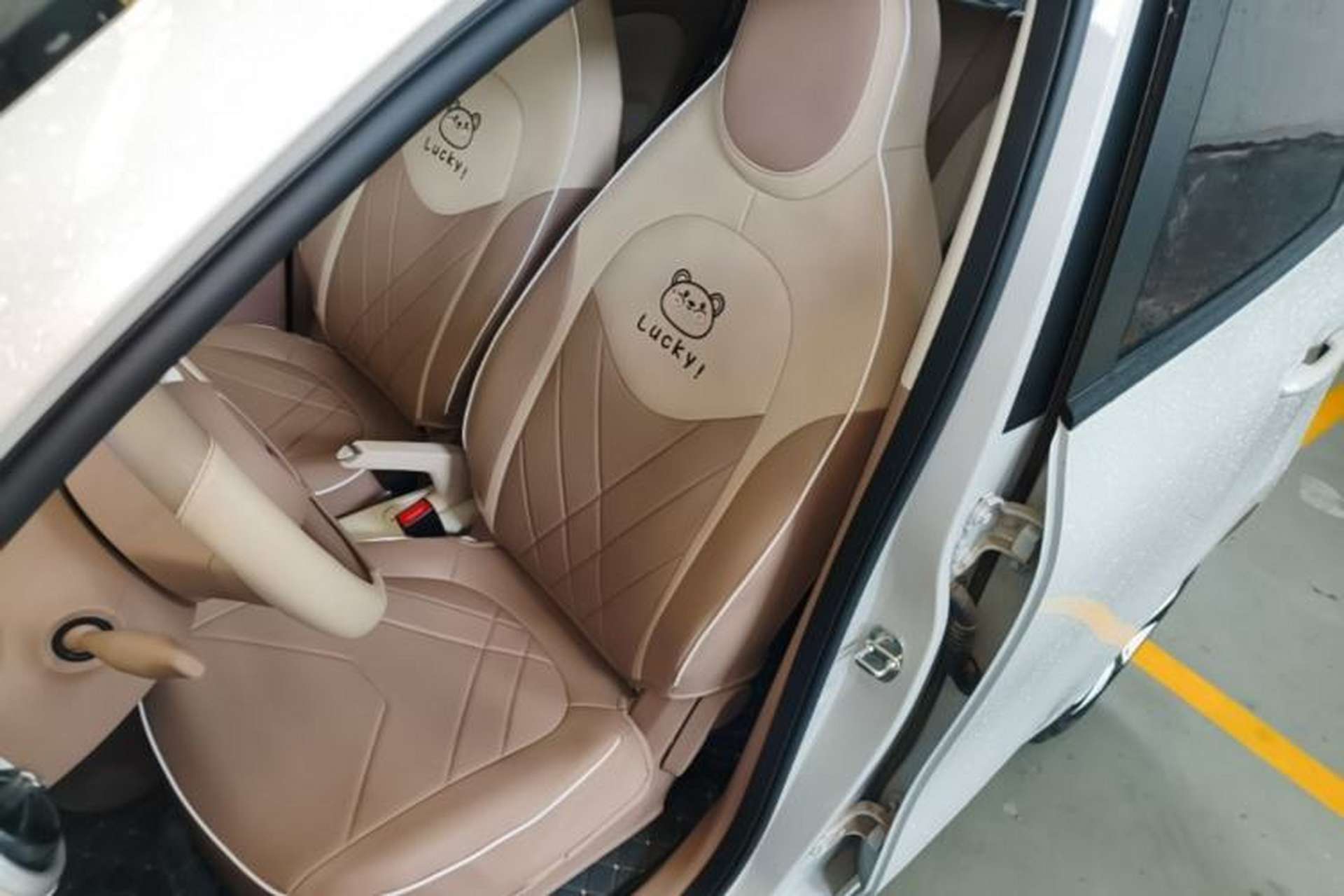 Used Wuling Hongguang MINIEV 2025 Four-Door Version Advanced Edition Left Front Seat