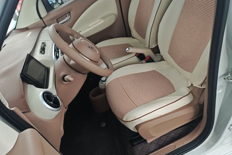 Used Wuling Hongguang MINIEV 2025 Four-Door Version Advanced Edition Left Front Seat