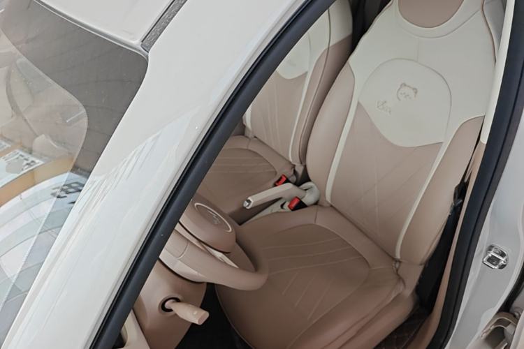 Used Wuling Hongguang MINIEV 2025 Four-Door Version Advanced Edition Left Front Seat