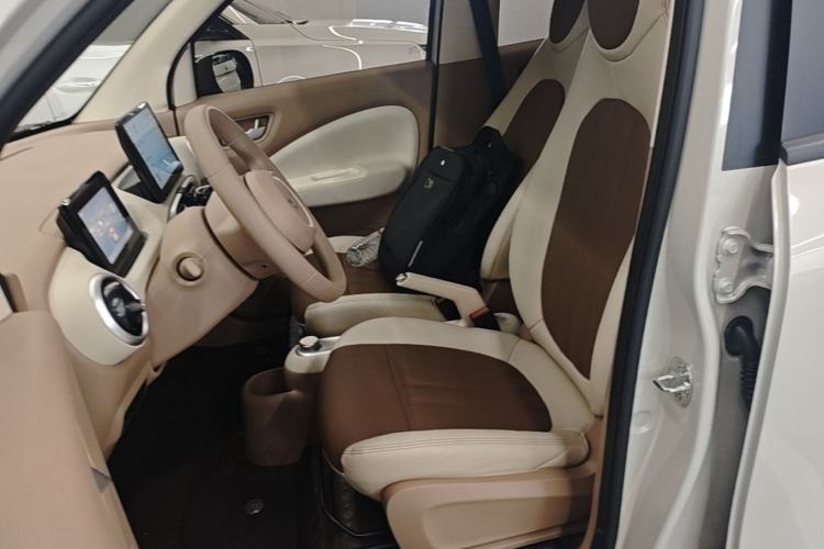 Used Wuling Hongguang MINIEV 2025 Four-Door Version Advanced Edition Left Front Seat