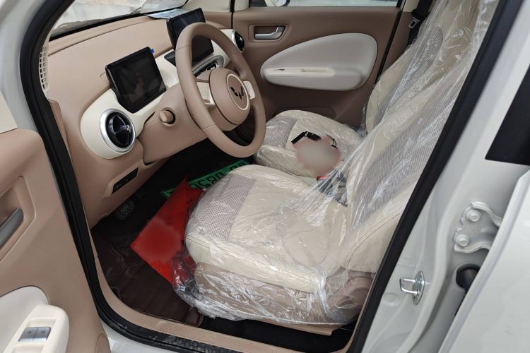 Used Wuling Hongguang MINIEV 2025 Four-Door Version Advanced Edition Left Front Seat
