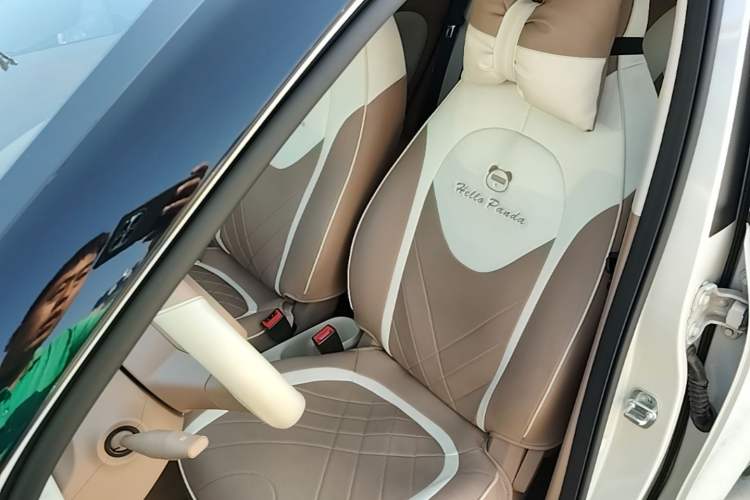 Used Wuling Hongguang MINIEV 2025 Four-Door Version Zhenxiang+ Edition Left Front Seat