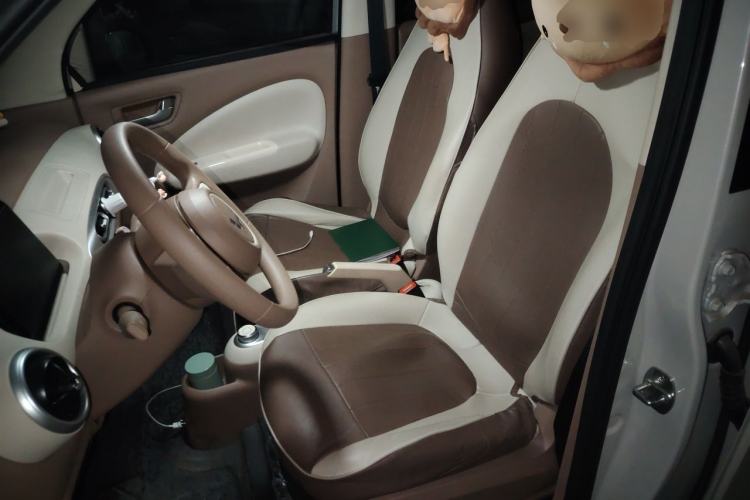 Used Wuling Hongguang MINIEV 2025 Four-Door Version Advanced Edition Left Front Seat