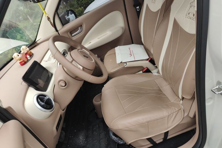 Used Wuling Hongguang MINIEV 2025 Four-Door Version Advanced Edition Left Front Seat