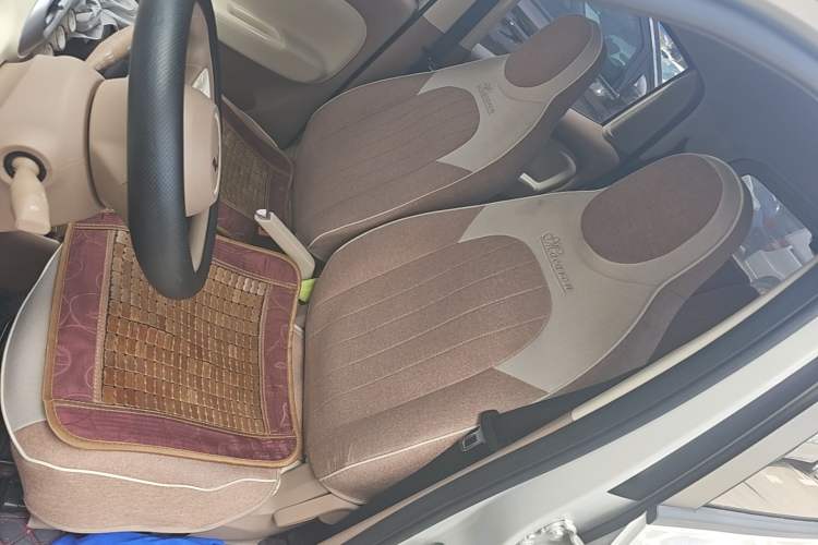 Used Wuling Hongguang MINIEV 2025 Four-Door Version Advanced Edition Left Front Seat