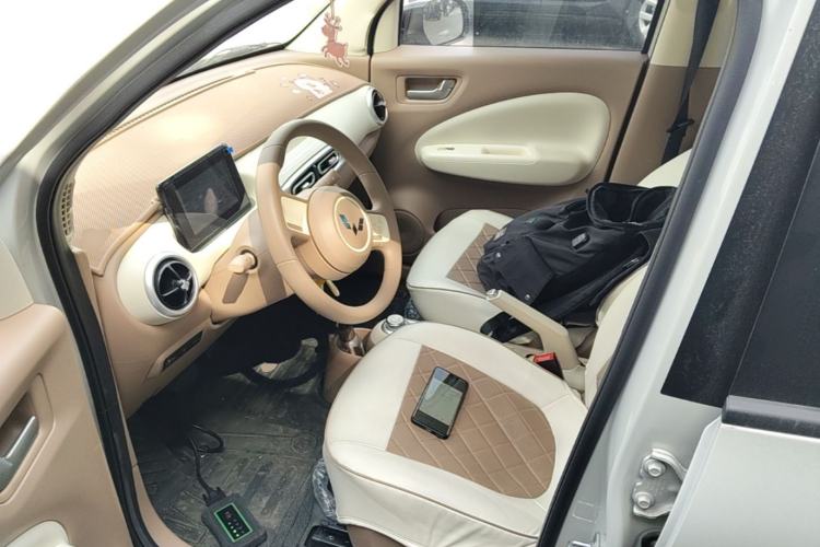 Used Wuling Hongguang MINIEV 2025 Four-Door Version Advanced Edition Left Front Seat