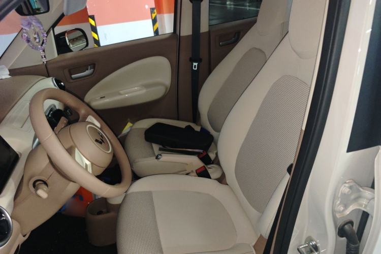 Used Wuling Hongguang MINIEV 2025 Four-Door Version Advanced Edition Left Front Seat