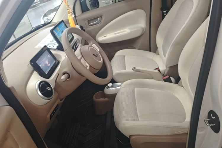 Used Wuling Hongguang MINIEV 2025 Four-Door Version Advanced Edition Left Front Seat