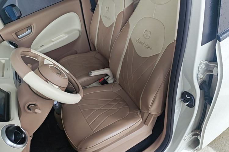 Used Wuling Hongguang MINIEV 2025 Four-Door Version Advanced Edition Left Front Seat