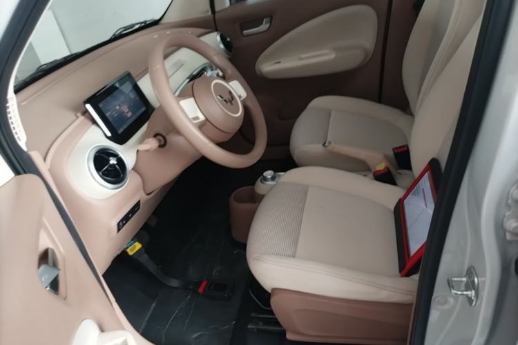 Used Wuling Hongguang MINIEV 2025 Four-Door Version Advanced Edition Left Front Seat