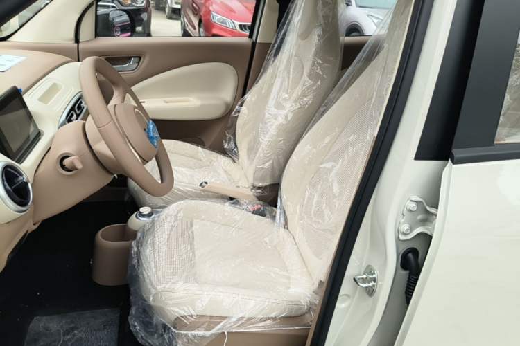 Used Wuling Hongguang MINIEV 2025 Four-Door Version Advanced Edition Left Front Seat