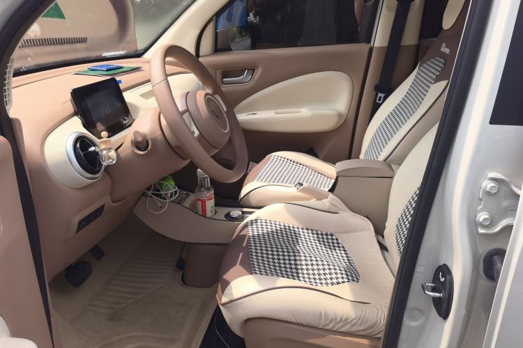Used Wuling Hongguang MINIEV 2025 Four-Door Version Advanced Edition Left Front Seat
