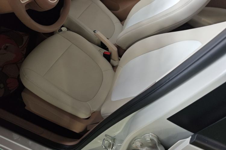Used Wuling Hongguang MINIEV 2025 Four-Door Version Advanced Edition Left Front Seat