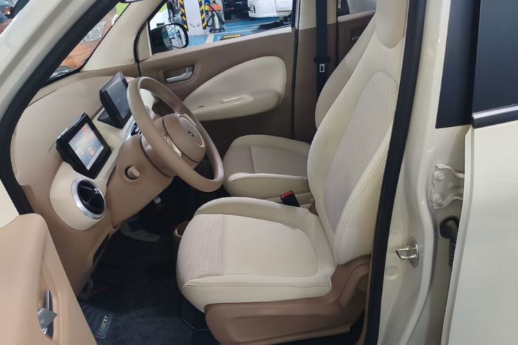 Used Wuling Hongguang MINIEV 2025 Four-Door Version Premium Edition Left Front Seat