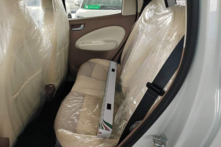 Used Wuling Hongguang MINIEV 2025 Four-Door Version Advanced Edition Left Rear Seat