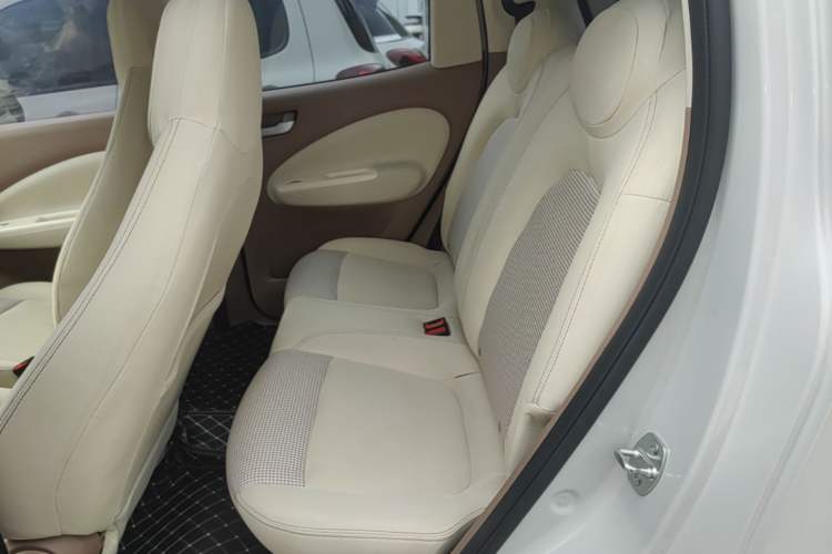 Used Wuling Hongguang MINIEV 2025 Four-Door Version Zhenxiang+ Edition Left Rear Seat