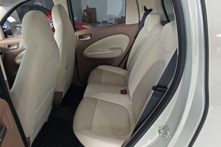 Used Wuling Hongguang MINIEV 2025 Four-Door Version Advanced Edition Left Rear Seat