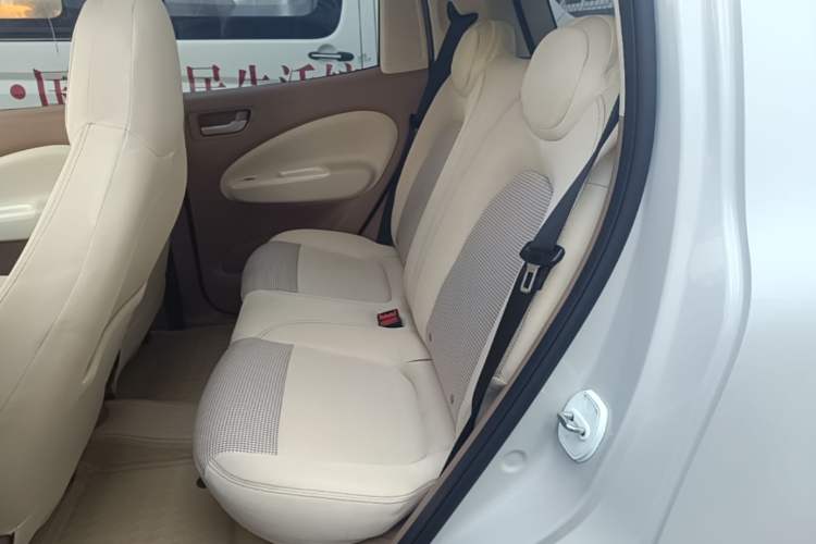 Used Wuling Hongguang MINIEV 2025 Four-Door Version Advanced Edition Left Rear Seat
