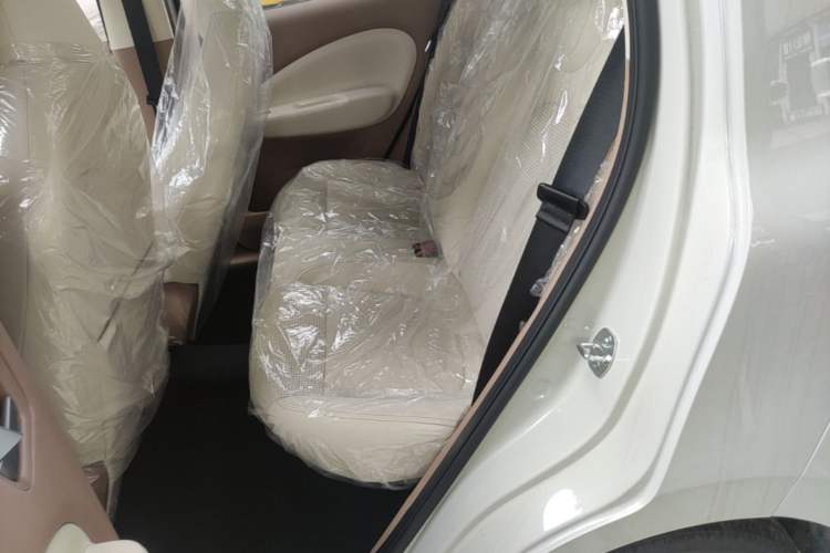 Used Wuling Hongguang MINIEV 2025 Four-Door Version Advanced Edition Left Rear Seat