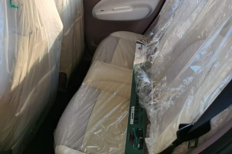 Used Wuling Hongguang MINIEV 2025 Four-Door Version Advanced Edition Left Rear Seat