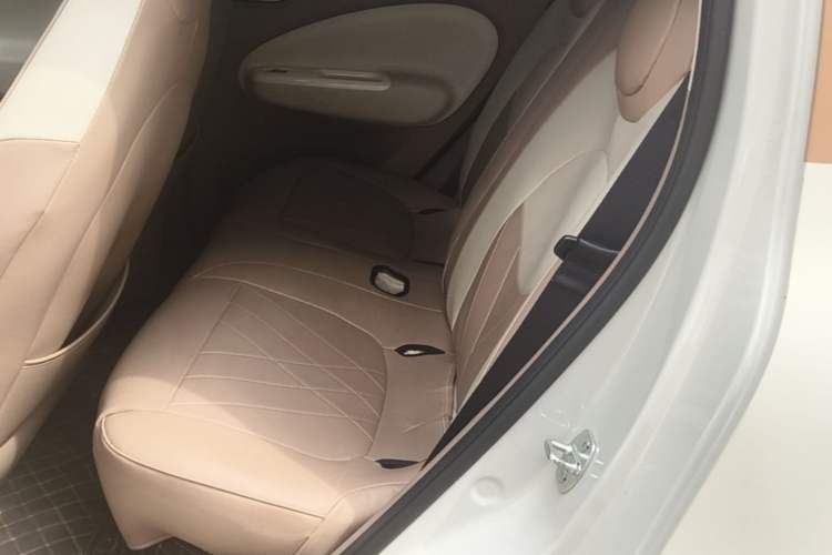 Used Wuling Hongguang MINIEV 2025 Four-Door Version Advanced Edition Left Rear Seat
