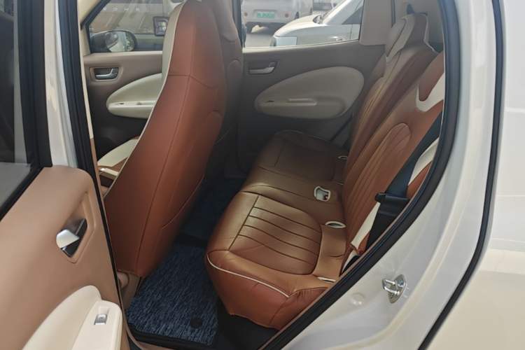Used Wuling Hongguang MINIEV 2025 Four-Door Version Advanced Edition Left Rear Seat