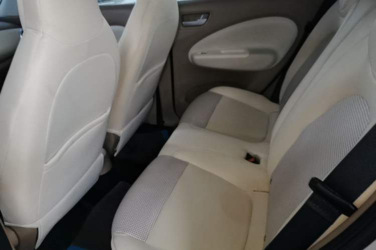 Used Wuling Hongguang MINIEV 2025 Four-Door Version Advanced Edition Left Rear Seat
