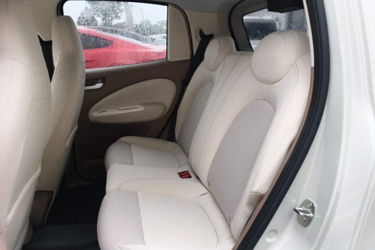 Used Wuling Hongguang MINIEV 2025 Four-Door Version Advanced Edition Left Rear Seat