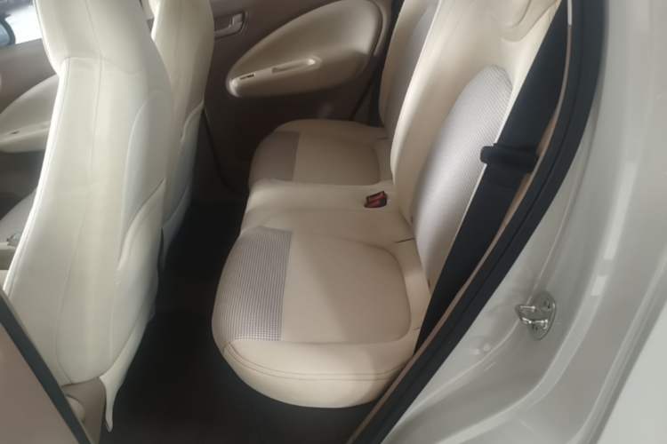 Used Wuling Hongguang MINIEV 2025 Four-Door Version Advanced Edition Left Rear Seat