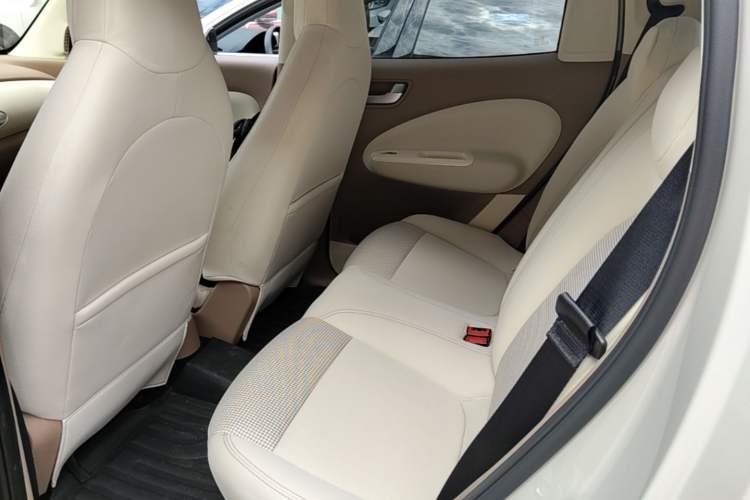 Used Wuling Hongguang MINIEV 2025 Four-Door Version Advanced Edition Left Rear Seat