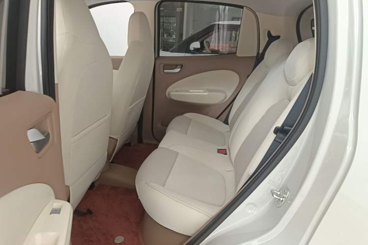 Used Wuling Hongguang MINIEV 2025 Four-Door Version Advanced Edition Left Rear Seat
