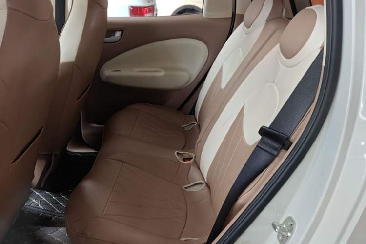 Used Wuling Hongguang MINIEV 2025 Four-Door Version Advanced Edition Left Rear Seat