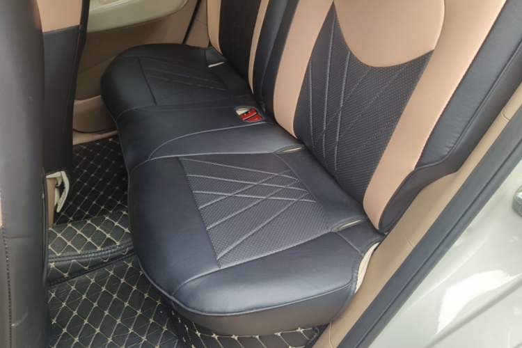 Used Wuling Hongguang MINIEV 2025 Four-Door Version Advanced Edition Left Rear Seat