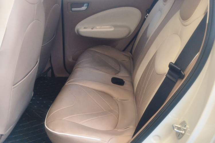 Used Wuling Hongguang MINIEV 2025 Four-Door Version Advanced Edition Left Rear Seat