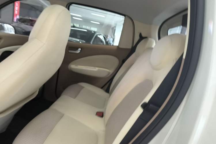 Used Wuling Hongguang MINIEV 2025 Four-Door Version Advanced Edition Left Rear Seat