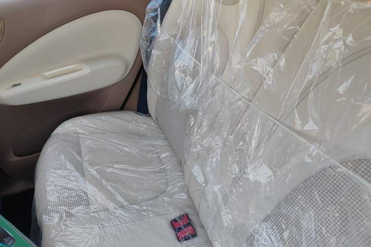 Used Wuling Hongguang MINIEV 2025 Four-Door Version Advanced Edition Left Rear Seat