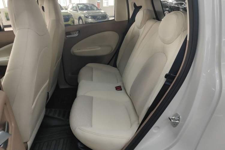 Used Wuling Hongguang MINIEV 2025 Four-Door Version Advanced Edition Left Rear Seat