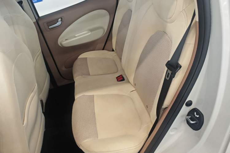 Used Wuling Hongguang MINIEV 2025 Four-Door Version Advanced Edition Left Rear Seat