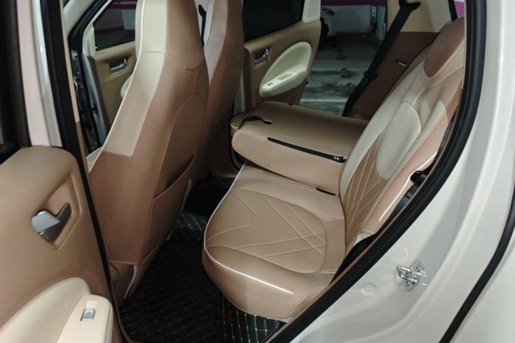 Used Wuling Hongguang MINIEV 2025 Four-Door Version Advanced Edition Left Rear Seat